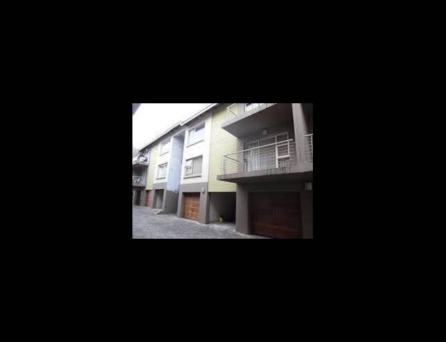 2 BEDROOM TOWNHOUSE FOR SALE IN VANDERBIJLPARK SE 4